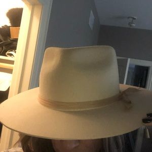 IVORY Lack of Color ZULUwardrobe staple, vintage classic fedora wardrobe staple.